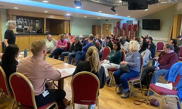 ‘Shame and disgust’: Stamford Hill residents launch campaign to clean up ‘unsanitary’ streets