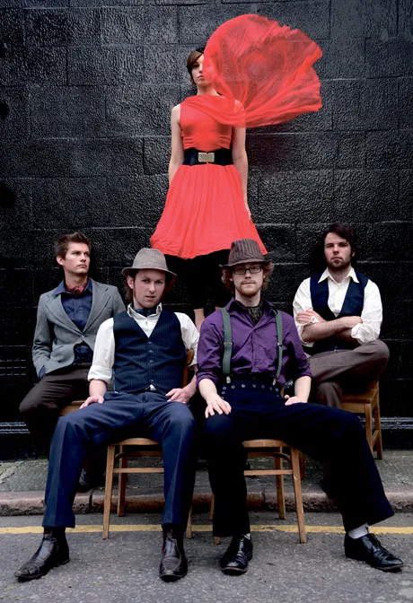 Causing a scene – 6 Day Riot