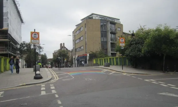 Town Hall quickly removes ‘Free Palestine’ graffiti around Broadway Market following complaints