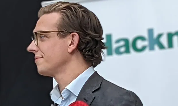 Disgraced ex-Labour councillor has child contact ban lifted following appeal