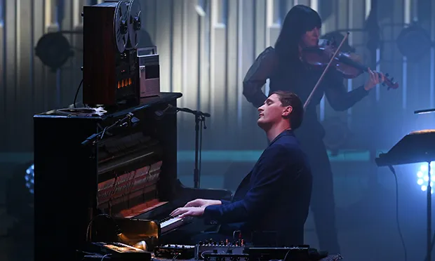 Erland Cooper: Live at the Barbican, music review: ‘A rare and wild talent’