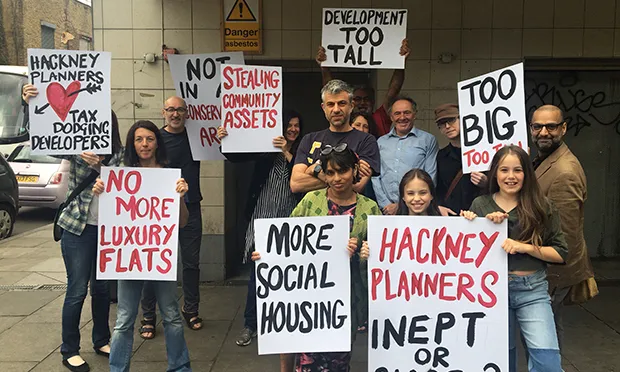 Residents in last-gasp effort to save old Mecca Bingo hall