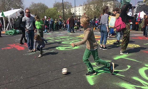 Extinction Rebellion: Hackney rebels blockade Marble Arch as campaign demands government action
