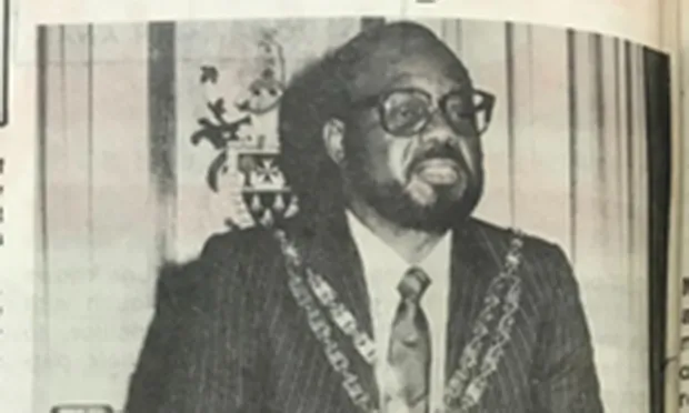 Council pays tribute to former mayor Sam Springer after his death aged 89