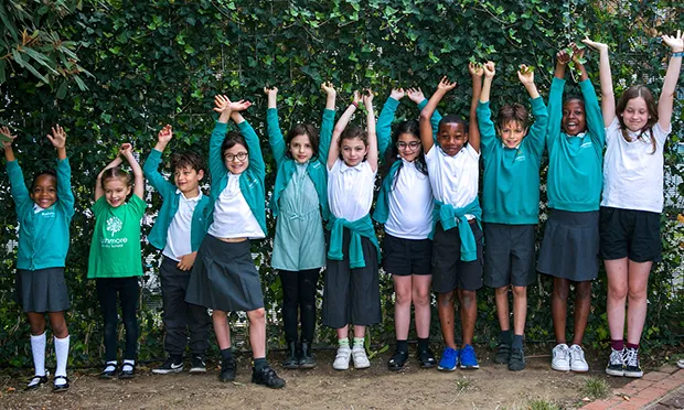 Pollution-blocking green screens to be rolled out in schools across Hackney