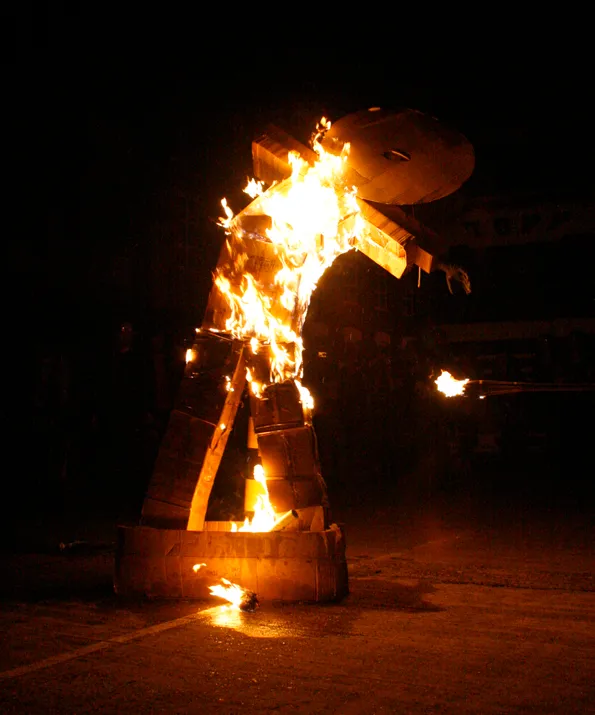 Wicker Man sacrifice sparks festival’s fiery finale