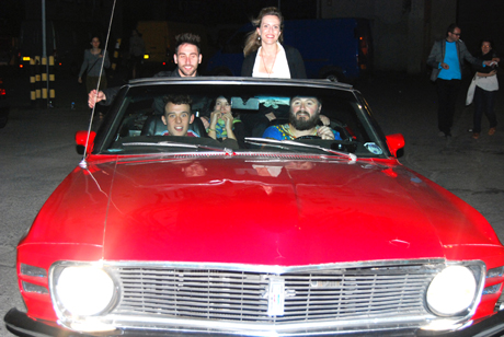 5 Friday having a walkabout Hackney Wicked festival 2010 006 Photo:© Victoria Roberts