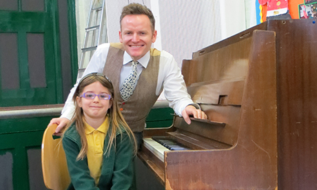 Chorister Nova Glyn and Joe Stilgoe