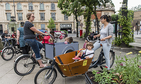 CyclingConference_women_bikes_460