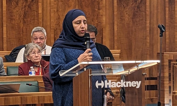 fhat Smith asks Hackney Mayor Caroline Woodley to call on the UK government to support a ceasefire in Israel and Palestine