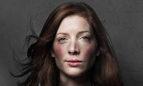 Actress 'Frankie' Harmon finds herself washed up in a cabin on the ALaskan frontier in Karen Ardiff's In Skagway