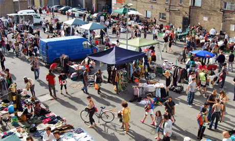 Saturday flea market Queens Yard Hackney Wicked festival 2010 10 006 Photo:© Victoria Roberts