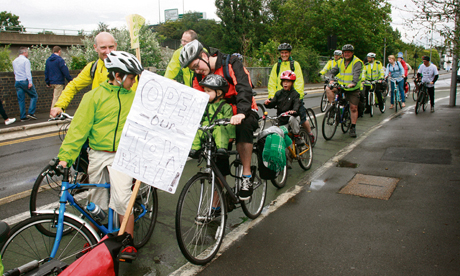 towpath cyclists